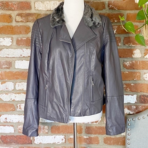 Torrid Lace Up Back Faux Fur Collar Moto Jacket size 12 - Picture 8 of 10